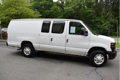 2008 Ford E350 Super Duty Base