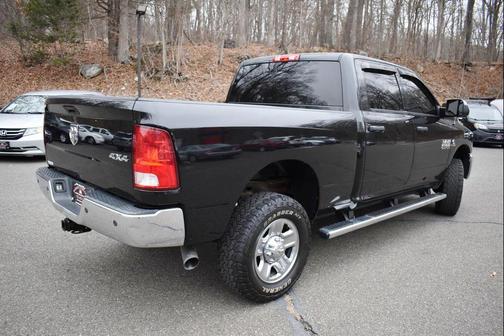 2017 RAM 2500 Tradesman Crew Cab 4x4 6'4' Box