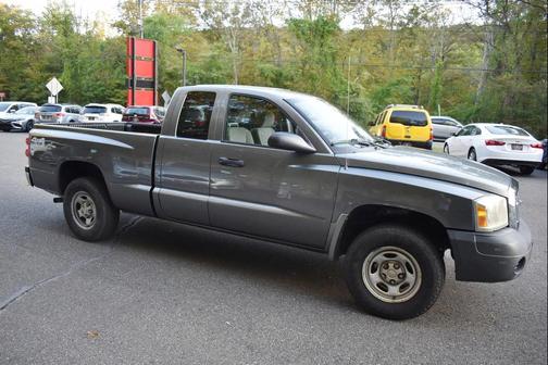 2006 Dodge Dakota ST Club Cab