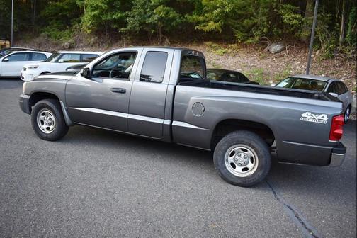 2006 Dodge Dakota ST Club Cab