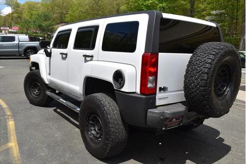 2006 Hummer H3 Base