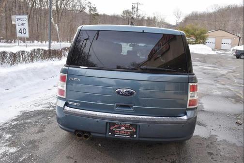 2010 Ford Flex SE