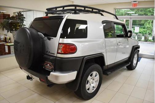 2007 Toyota FJ Cruiser Base