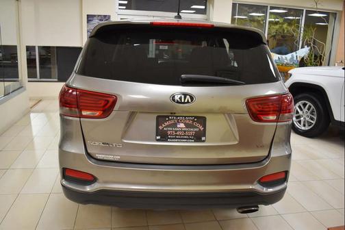 2019 Kia Sorento LX