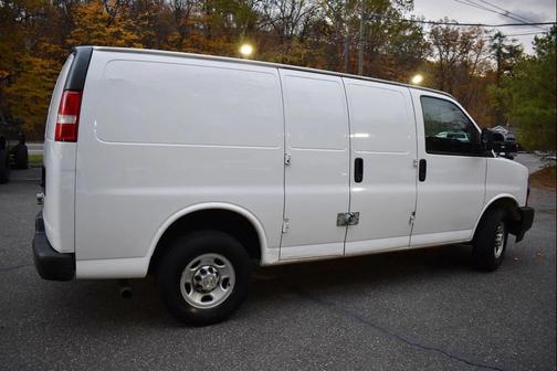 2020 Chevrolet Express 2500 RWD 2500 Regular Wheelbase WT