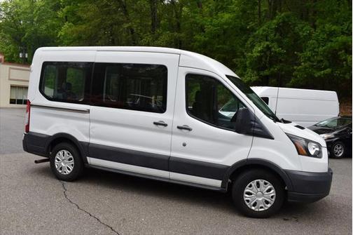 2017 Ford Transit-150 XLT