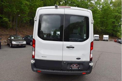 2017 Ford Transit-150 XLT