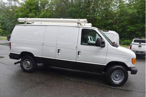 2003 Ford E350 Super Duty Base