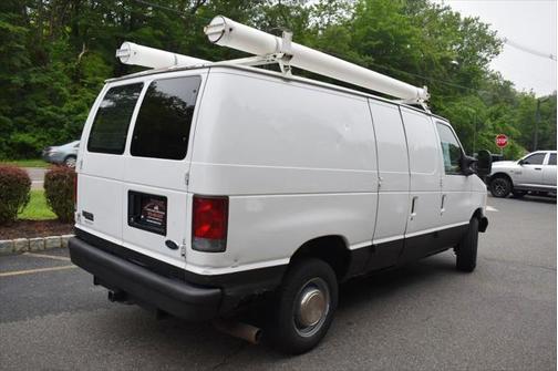2003 Ford E350 Super Duty Base