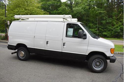 2003 Ford E350 Super Duty Base