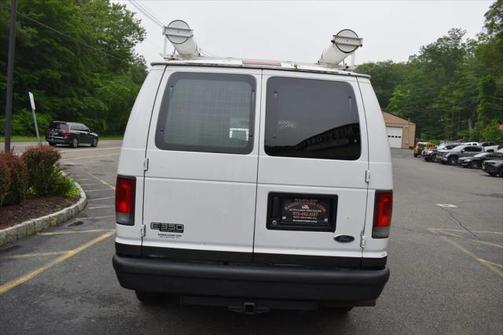 2003 Ford E350 Super Duty Base