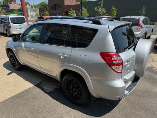 2011 Toyota RAV4 Ltd