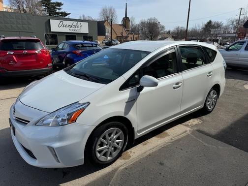 2013 Toyota Prius v Three