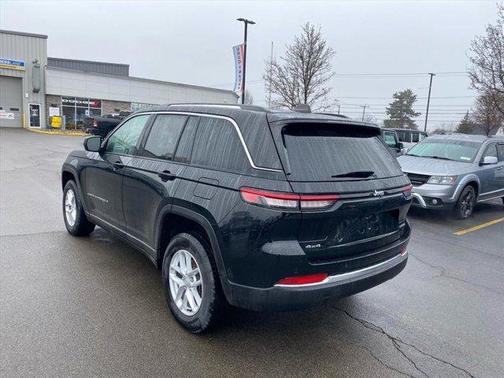 2023 Jeep Grand Cherokee Laredo