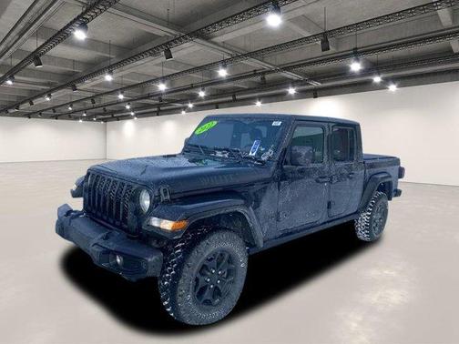 2022 Jeep Gladiator Sport