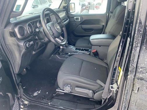 2022 Jeep Gladiator Sport