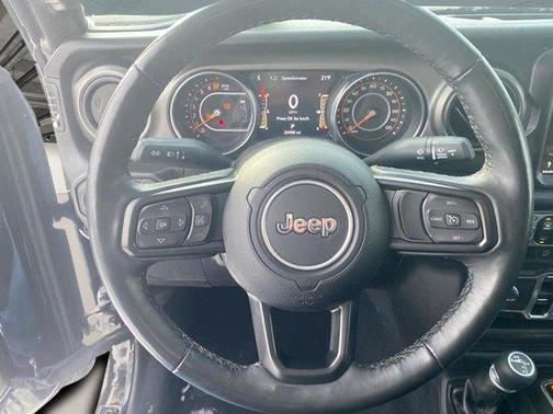 2022 Jeep Gladiator Sport