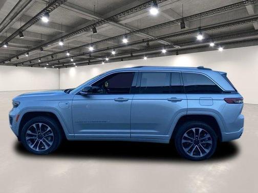 2023 Jeep Grand Cherokee 4xe Overland