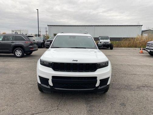 2024 Jeep Grand Cherokee L Laredo