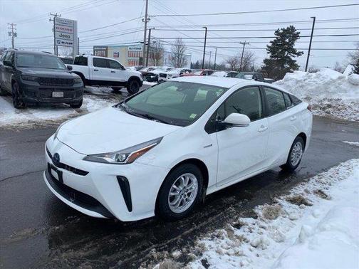2019 Toyota Prius XLE