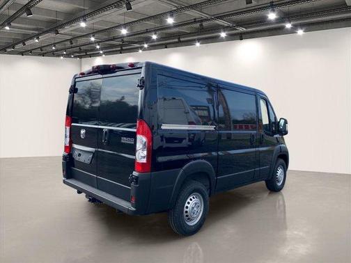 Black Clearcoat 2026 RAM ProMaster 1500 Low Roof