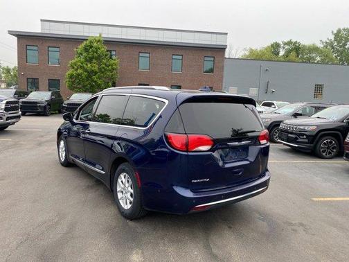 2020 Chrysler Pacifica Touring-L