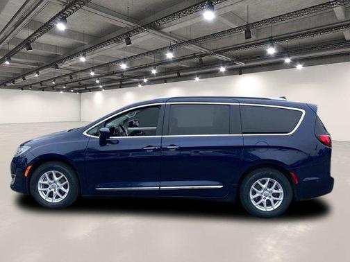 2020 Chrysler Pacifica Touring-L
