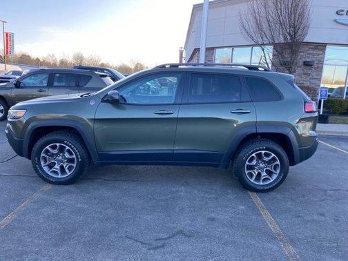 2021 Jeep Cherokee Trailhawk