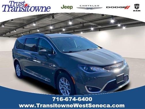 2020 Chrysler Pacifica Touring-L