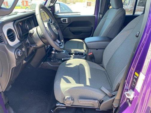 REIGN 2026 Jeep Gladiator Sport