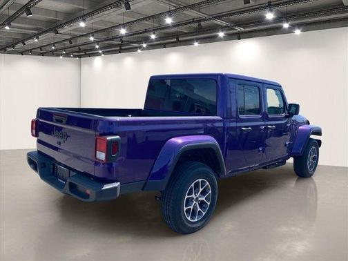 REIGN 2026 Jeep Gladiator Sport