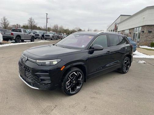 2025 Volkswagen Tiguan 2.0T SEL R-Line