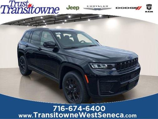 Diamond Black 2026 Jeep Grand Cherokee Laredo