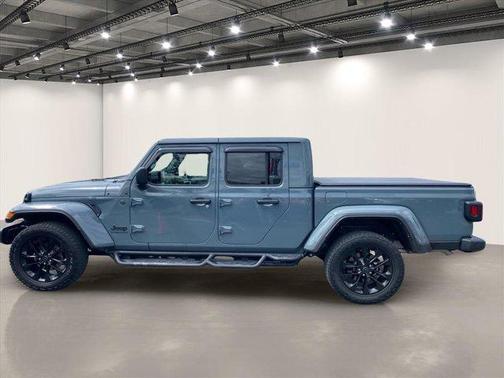 Anvil Clearcoat 2024 Jeep Gladiator Nighthawk