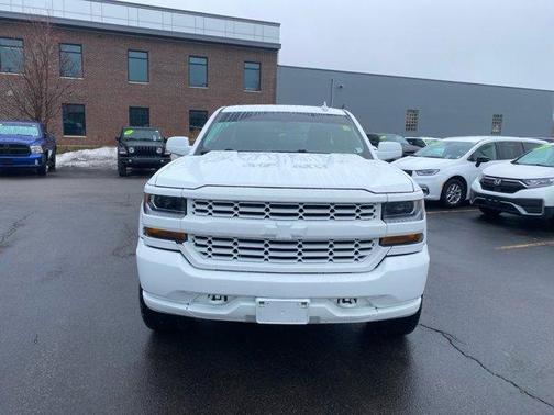 2018 Chevrolet Silverado 1500 Custom