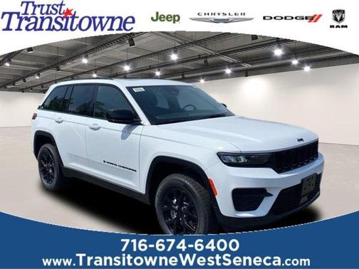 2025 Jeep Grand Cherokee Laredo