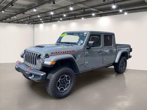 Sting Gray Clearcoat 2022 Jeep Gladiator Mojave