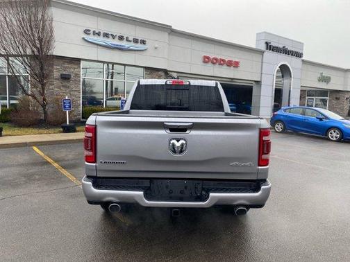 Billet Silver Metallic Clearcoat 2022 RAM 1500 Laramie