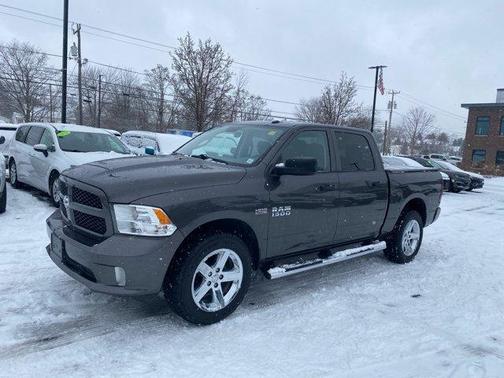 Granite Crystal Clearcoat Metallic 2017 RAM 1500 Express