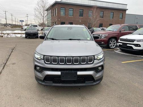 Billet Silver Metallic Clearcoat 2022 Jeep Compass Latitude