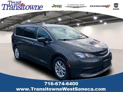 2021 Chrysler Voyager LXI