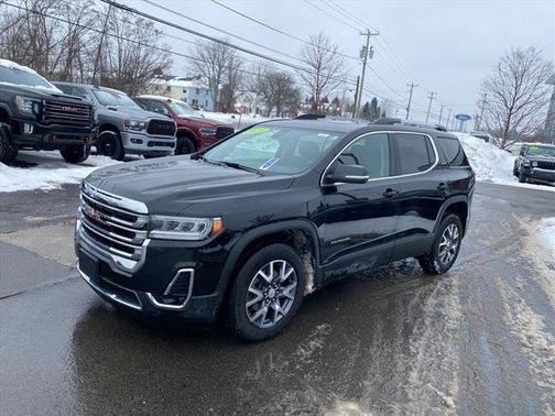 2023 GMC Acadia SLT