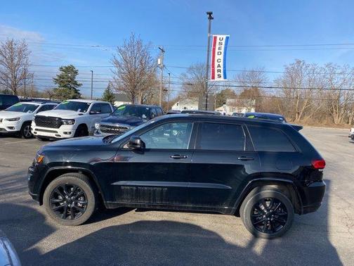 2022 Jeep Grand Cherokee WK Laredo