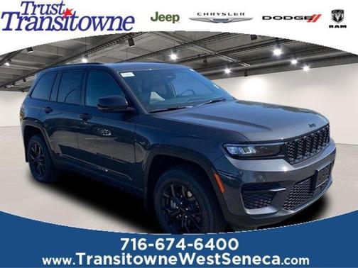 2025 Jeep Grand Cherokee Laredo