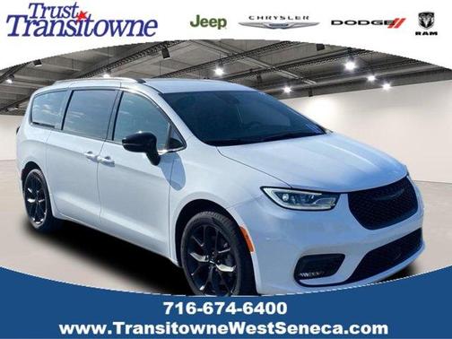2024 Chrysler Pacifica Touring-L