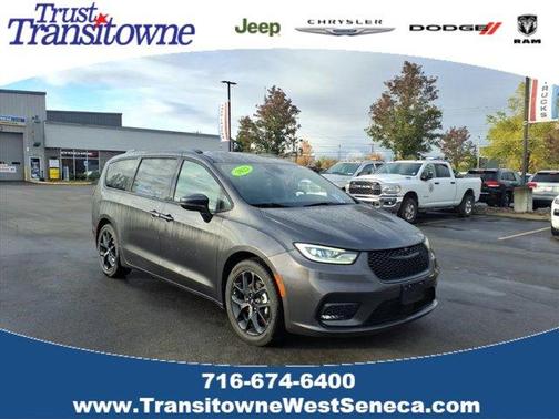 2022 Chrysler Pacifica Touring-L