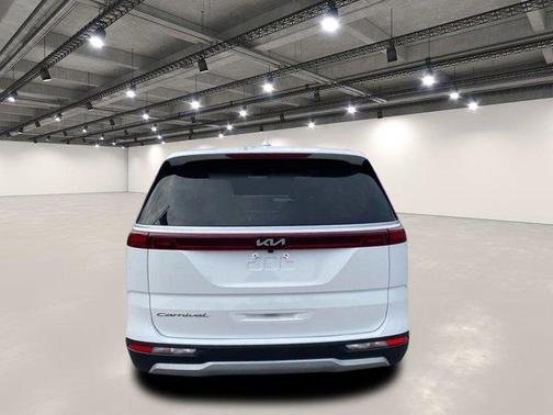 2022 Kia Carnival LXS
