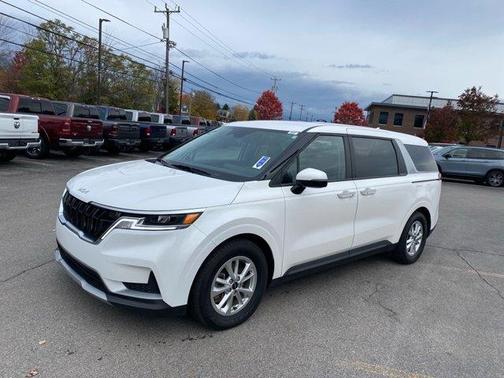 2022 Kia Carnival LXS