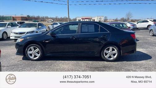 2014 Toyota Camry SE