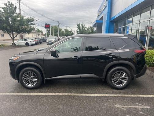 2022 Nissan Rogue S